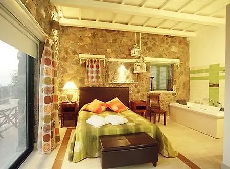 Amygdalia Apartment *